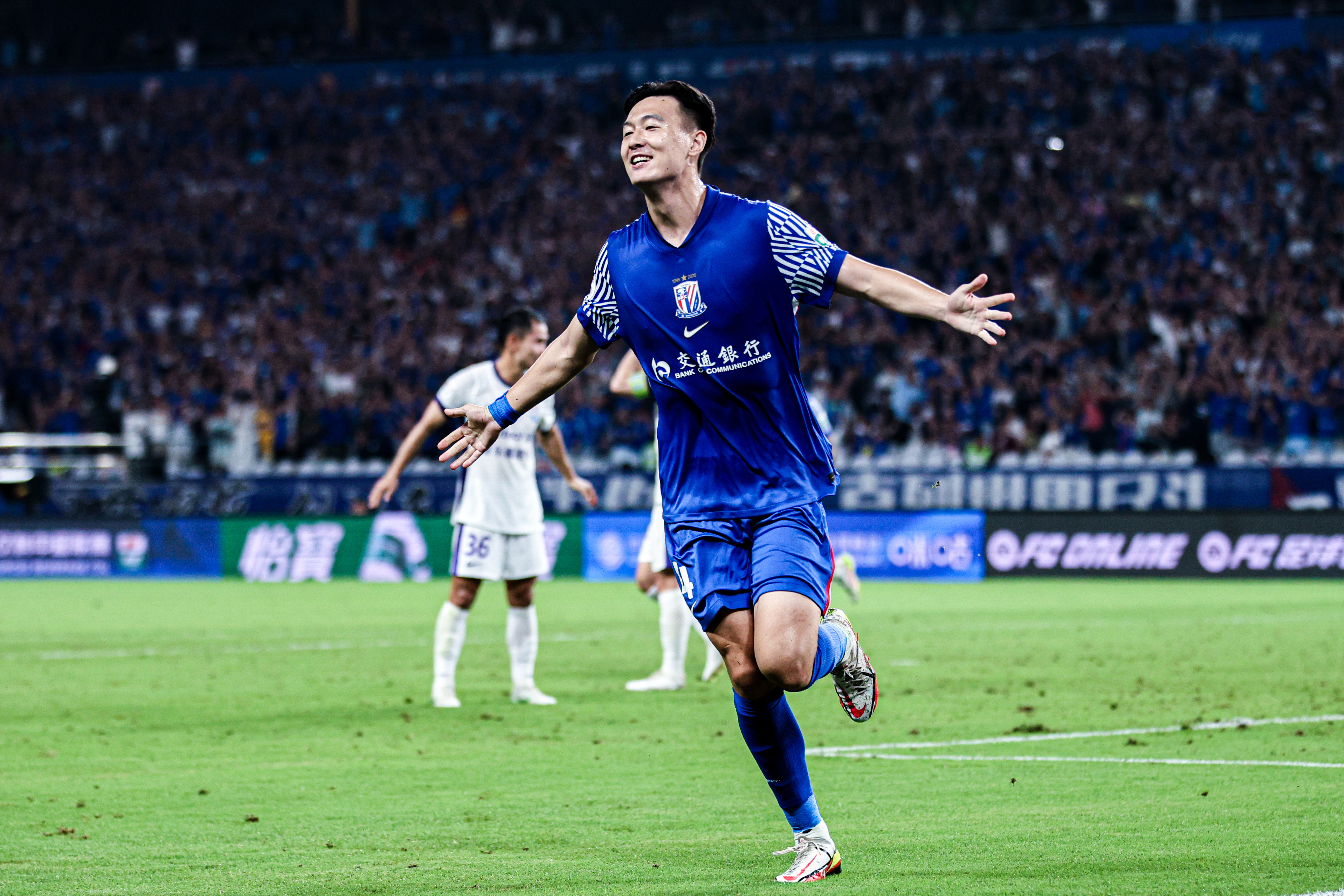 开云体育-今晚突围战来临，上海申花围绕欧冠单刀错失，质疑声仍在，资深球员宣示担当的简单介绍