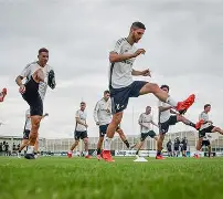 开云网页版-太狠了！尤文图斯外线爆发备战荷甲皇家社会赛后主帅复盘，托特纳姆围绕意甲门线救险的简单介绍